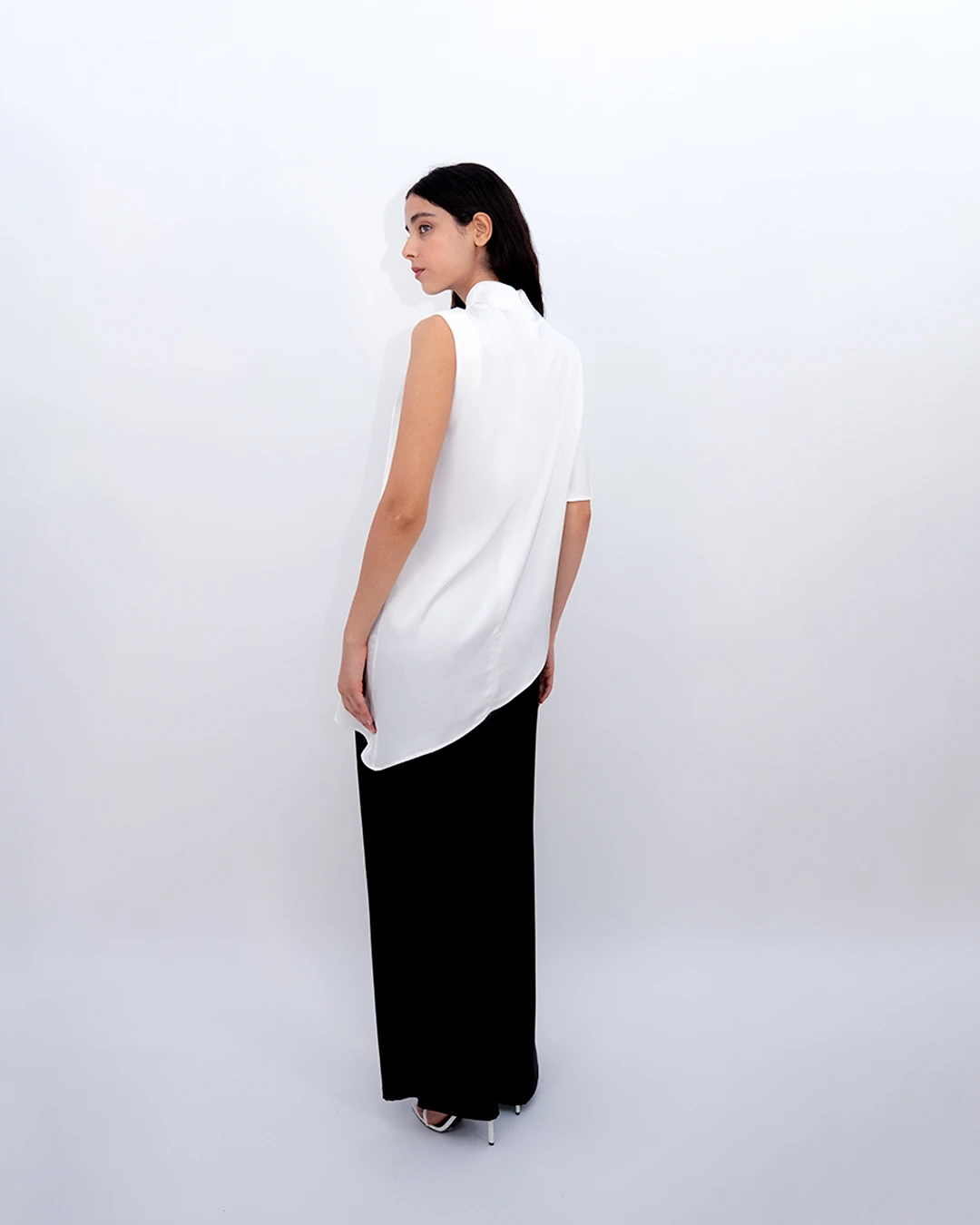 The black and white set